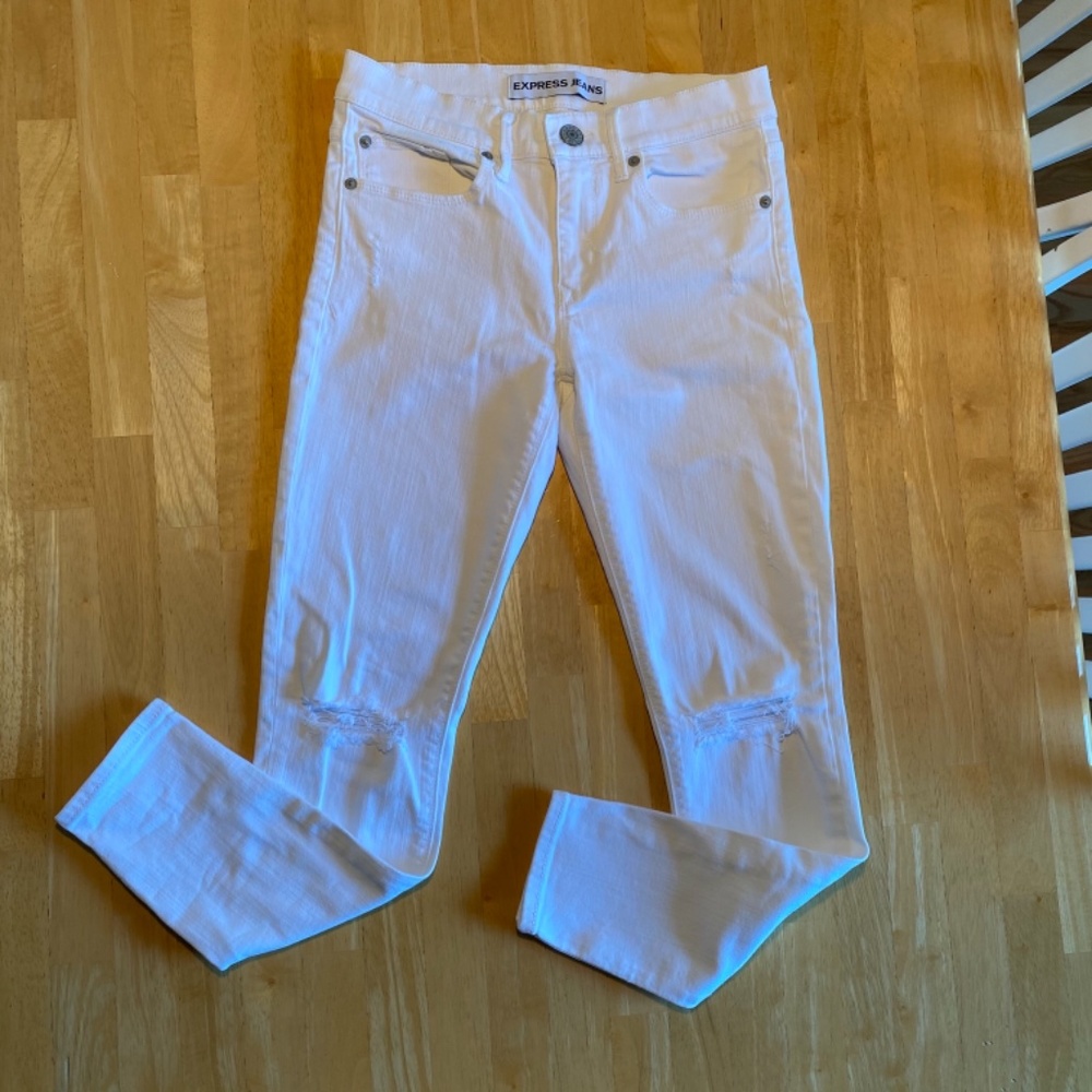 Mid Rise White Ripped Skinny Jeans - Picture 2 of 6